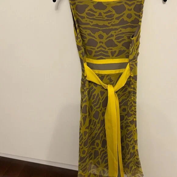 Catherine Malandrino Sheer and Silk Yellow Sz 2 - Picture 3 of 6